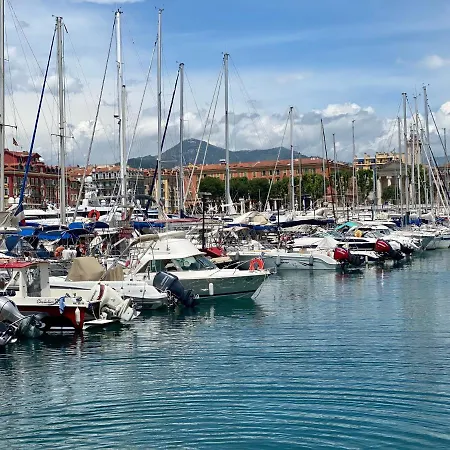 Cozy 2br Near The Port Of