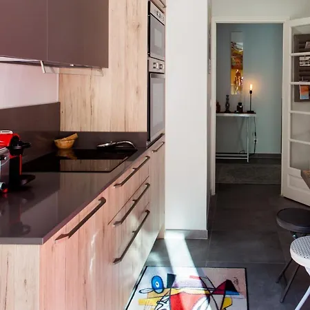 Cozy 2br Near The Port Of