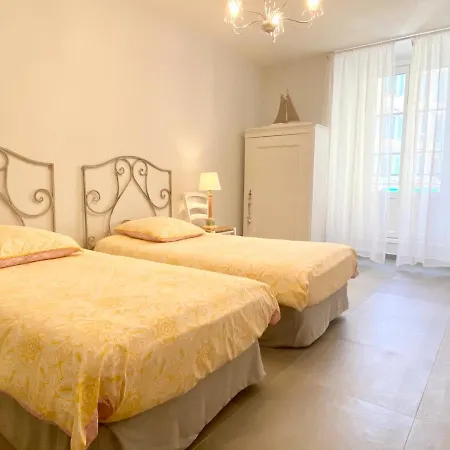 Cozy 2br Near The Port Of Nizza