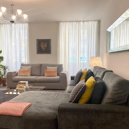 Cozy 2br Near The Port Of Appartamento Nizza